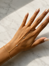 Load image into Gallery viewer, Dalia Hand Chain
