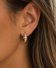 Load image into Gallery viewer, Sofia Earrings
