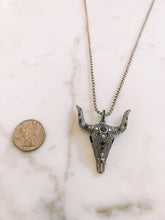 Load image into Gallery viewer, Onyx Longhorn Necklace
